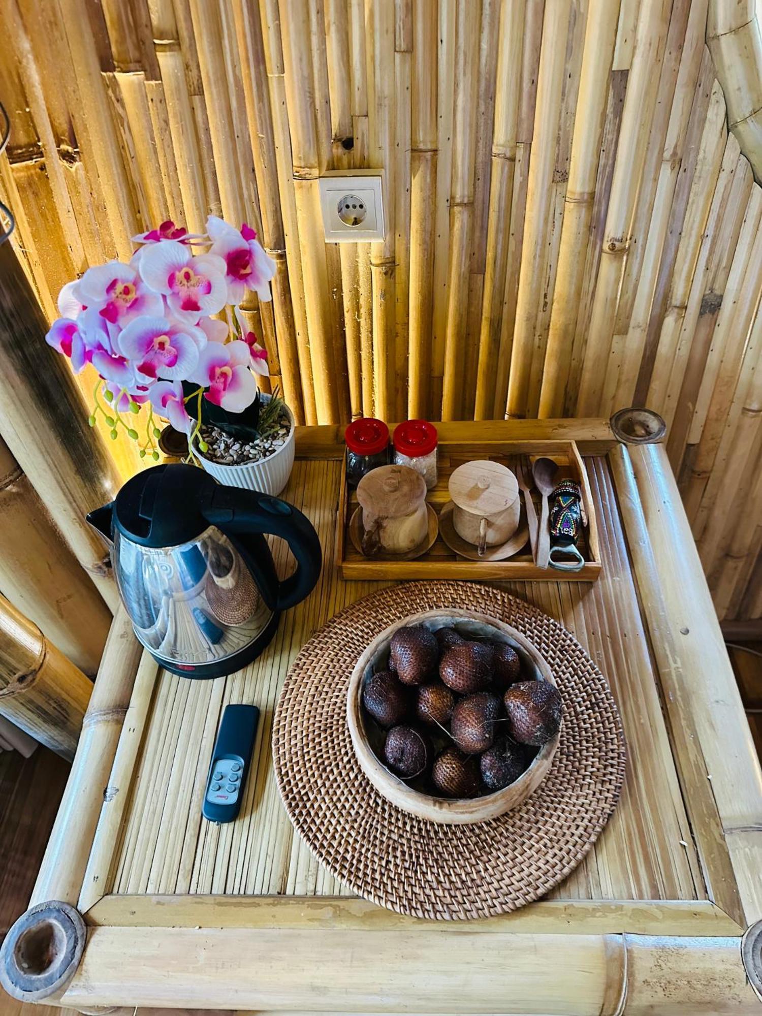 Villa Bamboo House - Ecobreeze à Sidemen  Extérieur photo