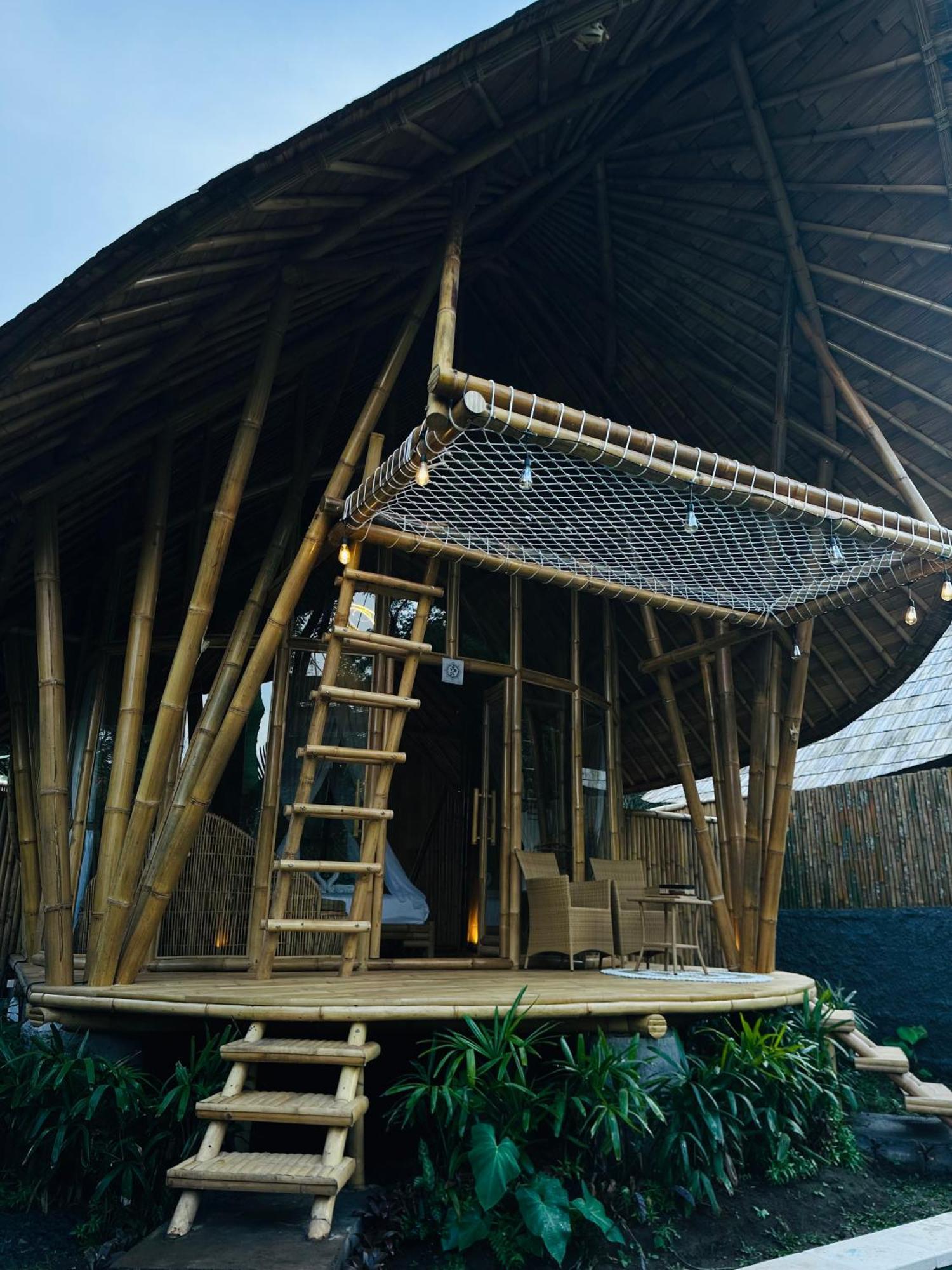 Villa Bamboo House - Ecobreeze à Sidemen  Extérieur photo